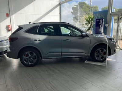 Usado Ford Kuga ST-Line X 243 HP (178 kW) 2024 Cinzento SUV