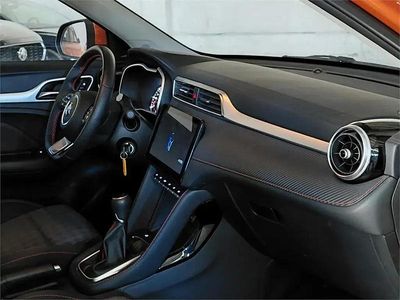 Begagnad MG ZS Comfort 106 HK (77 kW) 2025 Orange SUV