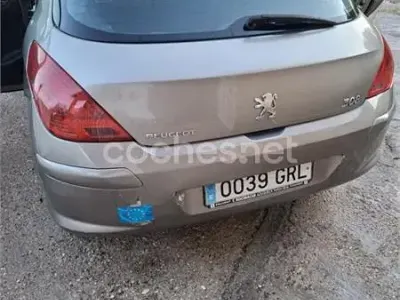 Usado Peugeot 308 Sport 90 CV (66 kW) 2009 Gris / plata Berlina