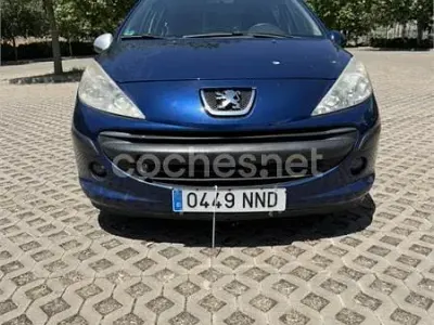 Usado Peugeot 207 95 CV (69 kW) 2007 Azul Familiar