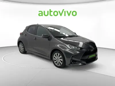 Usado Mazda 2 116 CV (85 kW) 2022 Gris / plateado SUV