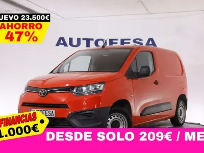 Usado Toyota Proace City 102 CV (75 kW) 2022 Blanco Monovolumen