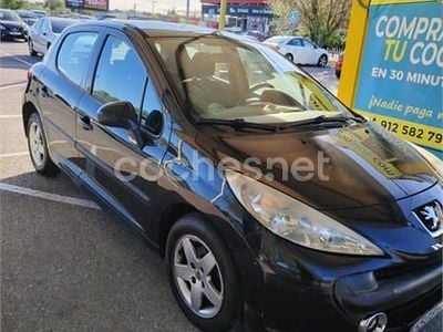 Usado Peugeot 207 90 CV (66 kW) 2007 Negro Berlina