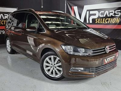 Usado VW Touran Advance 150 CV (110 kW) 2016 Marrón Monovolumen