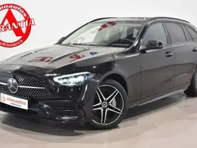 Usado Mercedes C300 AMG line 313 CV (230 kW) 2022 Negro Familiar
