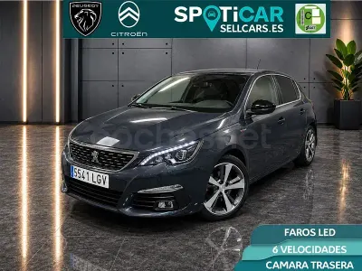 Usado Peugeot 308 GT-line 130 CV (95 kW) 2020 Gris / plata Berlina