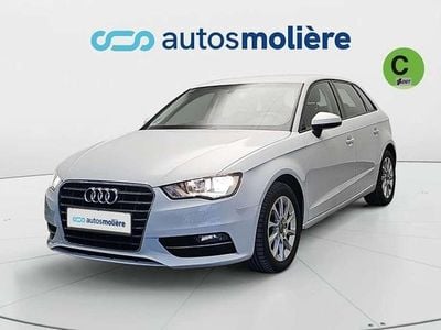 Usado Audi A3 Sportback Attraction 110 CV (80 kW) 2015 Blanco Utilitario
