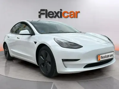 Usado Tesla Model 3 RWD 225 kW (306 CV) 2021 Blanco Berlina