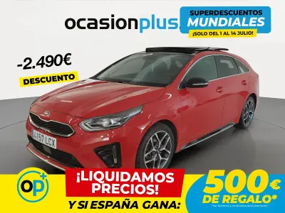 Usado Kia ProCeed GT-Line 140 CV (102 kW) 2019 Rojo Familiar