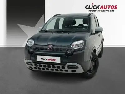 Usado Fiat Panda Garmin 70 CV (51 kW) 2023 Verde Utilitario