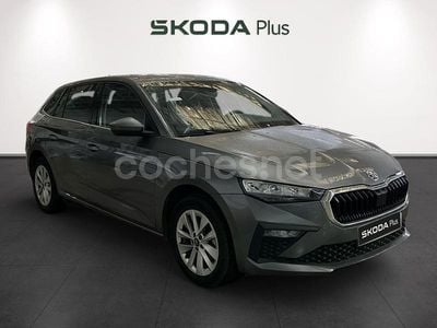 Gris Usado 2025 Skoda Scala Selection Utilitario | 19.690 € (Precio justo)