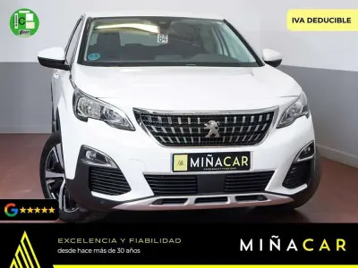 Usado Peugeot 3008 Allure 129 CV (94 kW) 2020 Blanco SUV