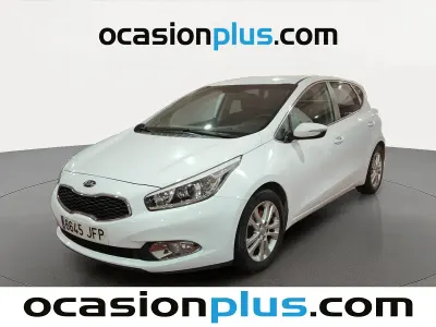 Usado Kia Ceed GT 128 HP (94 kW) 2015 Branco Citadino