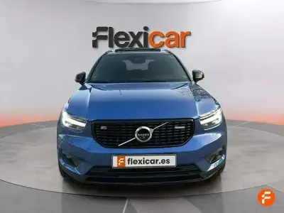 Begagnad Volvo XC40 R-Design 163 HK (119 kW) 2019 Blå SUV