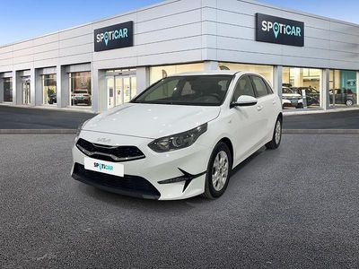 Blanco Usado 2023 Kia Ceed Utilitario | 19.990 € (Precio justo)