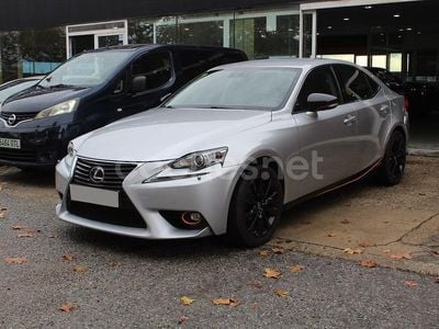 Lexus IS300h