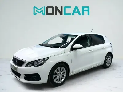 Usado Peugeot 308 Style 100 CV (73 kW) 2020 Blanco Berlina