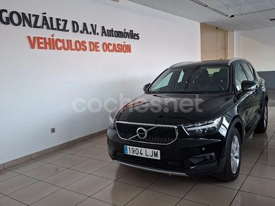Negro Usado 2020 Volvo XC40 Momentum SUV | 24.900 € (Precio justo)