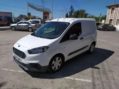 Usado Ford Transit Trend 102 CV (75 kW) 2018 Blanco Van