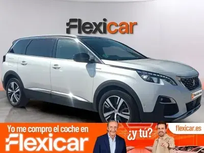 Usado Peugeot 5008 GT-line 120 CV (88 kW) 2017 Blanco SUV