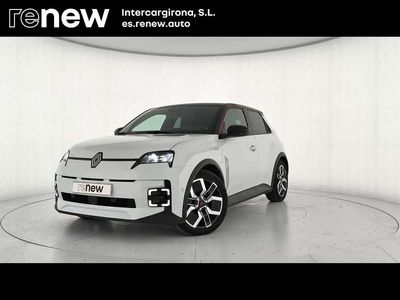 Begagnad Renault Megane E-Tech Techno 110 kW (150 HK) 2025 Vit Halvkombi