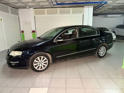 Usado VW Passat Advance 140 CV (102 kW) 2007 Negro Berlina