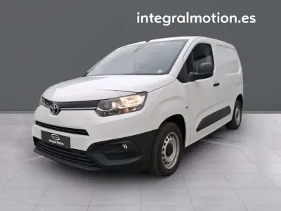 Usado Toyota Proace City City 102 CV (75 kW) 2022 Blanco Monovolumen