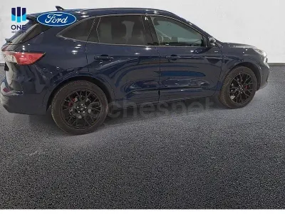 Usado Ford Kuga ST-Line X 225 CV (165 kW) 2023 Azul SUV