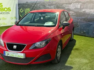 Usado Seat Ibiza 60 CV (44 kW) 2011 Rojo