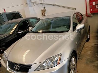 Usado Lexus IS220d Sport Line 177 CV (130 kW) 2008 Gris / plata Berlina