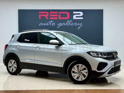 Usado VW T-Cross Life 116 CV (85 kW) 2024 Gris / plata SUV