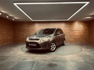 Usado Ford Grand C-Max Trend 125 CV (91 kW) 2013 Gris / plata Monovolumen