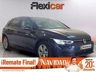 Azul Usado 2021 VW Golf VIII Life Berlina | 22.790 € (Precio justo)