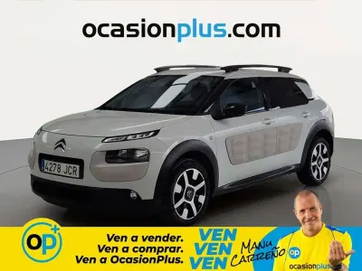 Usado Citroën C4 Cactus Shine 92 CV (67 kW) 2015 Blanco Utilitario