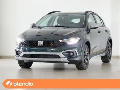 Usado Fiat Tipo Cross 130 CV (95 kW) 2022 Gris Familiar