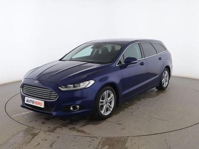 Usado Ford Mondeo Titanium 160 CV (117 kW) 2018 Azul Familiar