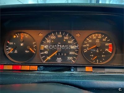 Usado Mercedes 190 109 CV (80 kW) 1991 Blanco Berlina