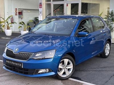 Azul Usado 2018 Skoda Fabia Ambition Berlina | 9500 € (Precio justo)