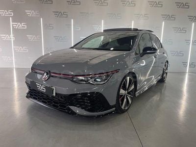 Usado VW Golf VIII GTI Clubsport 301 CV (221 kW) 2021 Gris / plata Berlina
