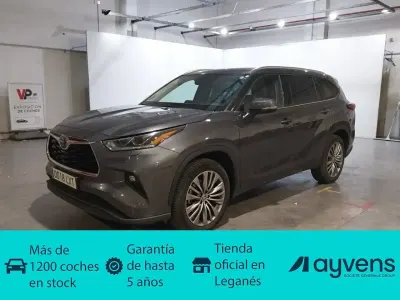 Usado Toyota Highlander Advance 247 CV (181 kW) 2022 Gris SUV