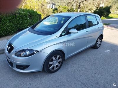 Usado Seat Altea Stylance 140 CV (102 kW) 2005 Gris / plata Monovolumen
