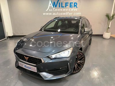 Usado Cupra Leon 245 CV (180 kW) 2021 Gris / plata Familiar