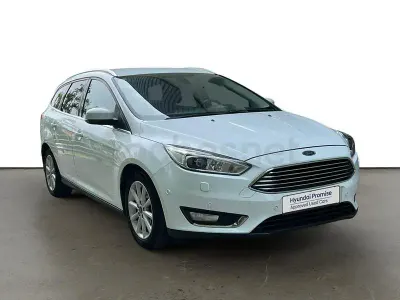 Usado Ford Focus Trend 125 CV (91 kW) 2016 Blanco Familiar