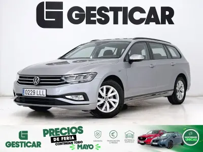Usado VW Passat Business 122 CV (89 kW) 2020 Gris Familiar