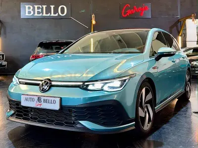 Usado VW Golf VIII GTI Clubsport 301 CV (221 kW) 2022 Gris / plata Berlina