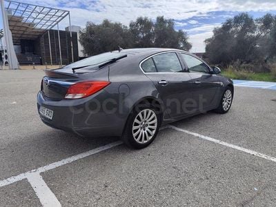 Usado Opel Insignia Cosmo 140 CV (102 kW) 2010 Gris / plata Berlina