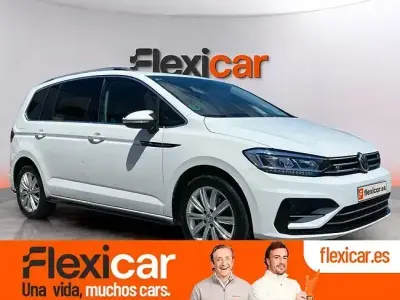 Usado VW Touran R-line 150 CV (110 kW) 2019 Blanco Monovolumen