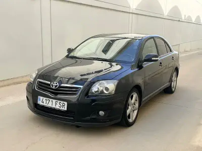 Usado Toyota Avensis