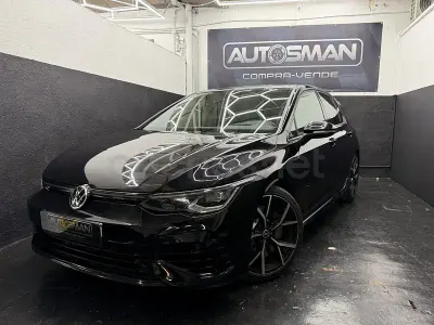 Usado VW Golf VIII R 320 CV (235 kW) 2021 Negro Berlina