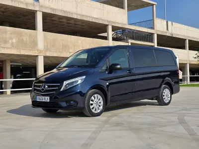 Usado Mercedes Vito 163 CV (119 kW) 2018 Negro Van
